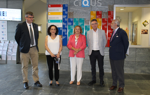 A presidenta do CSIC visita dous centros de química biolóxica e medicamento molecular en Santiago de Compostela