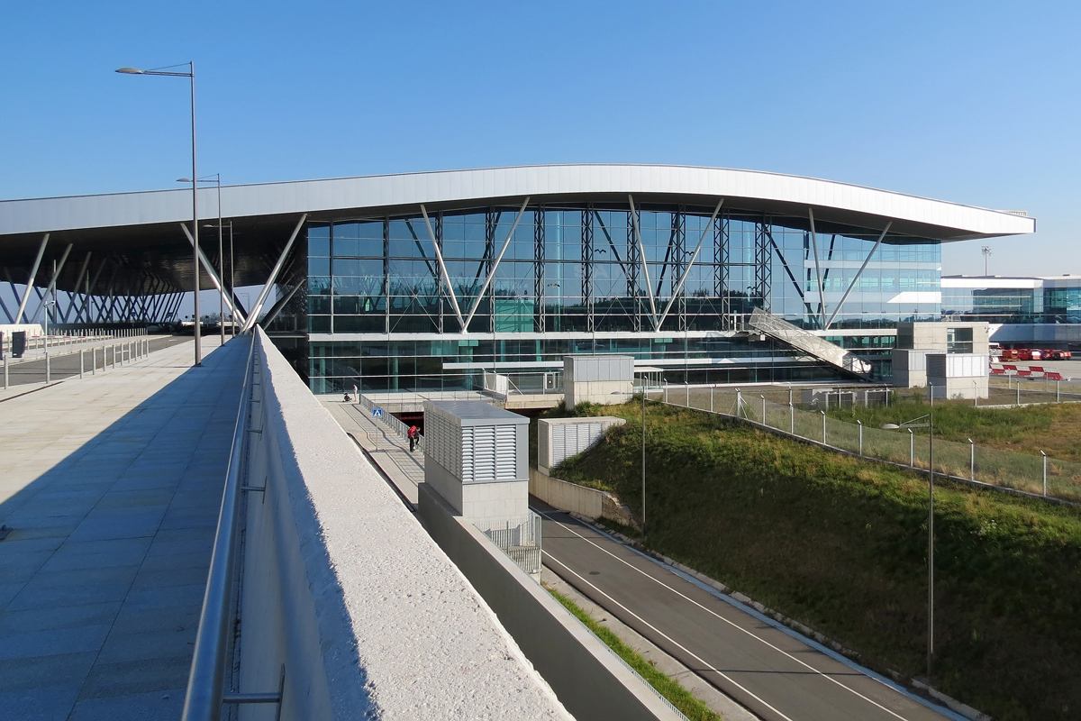 Adeus ao aeroporto de Santiago durante 35 días