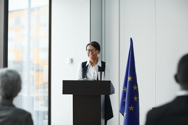 UE avanza na certificación da identidade dixital europea