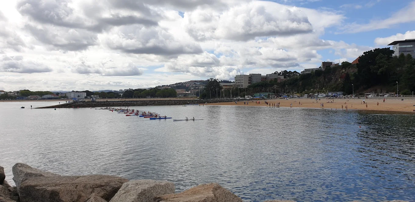 Recupérase o corpo sen vida dunha persoa na zona portuaria de Oza, na Coruña