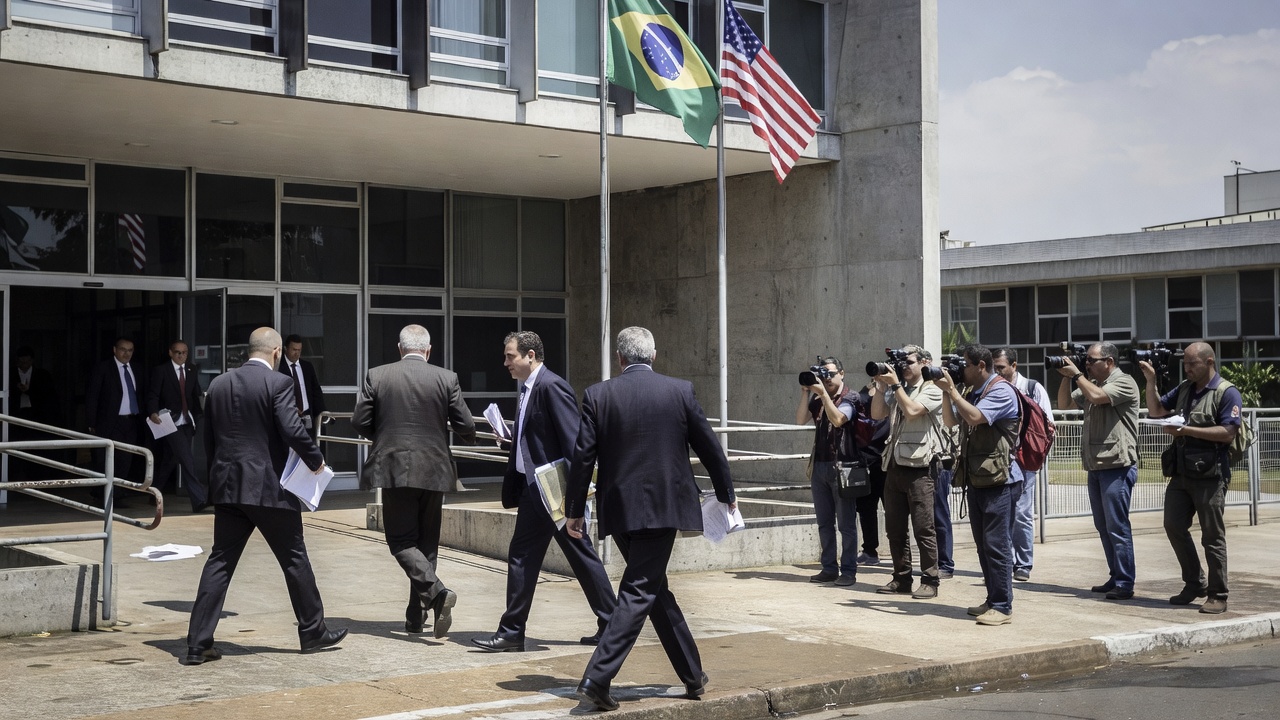 Brasil convoca reunión con EE.UU. para negociar aranceis previos ás presidenciais do 4 de outubro