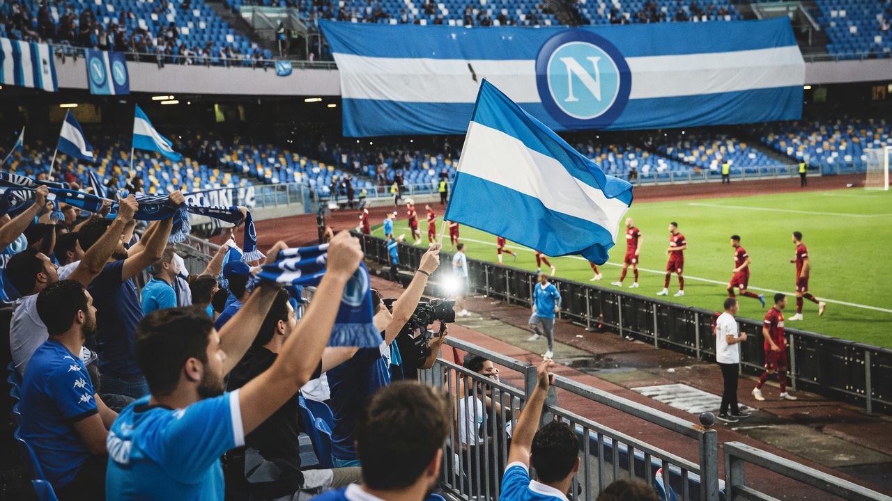 Napoli vs Arsenal promete espectáculo ofensivo na apertura do Grupo fase de Champions
