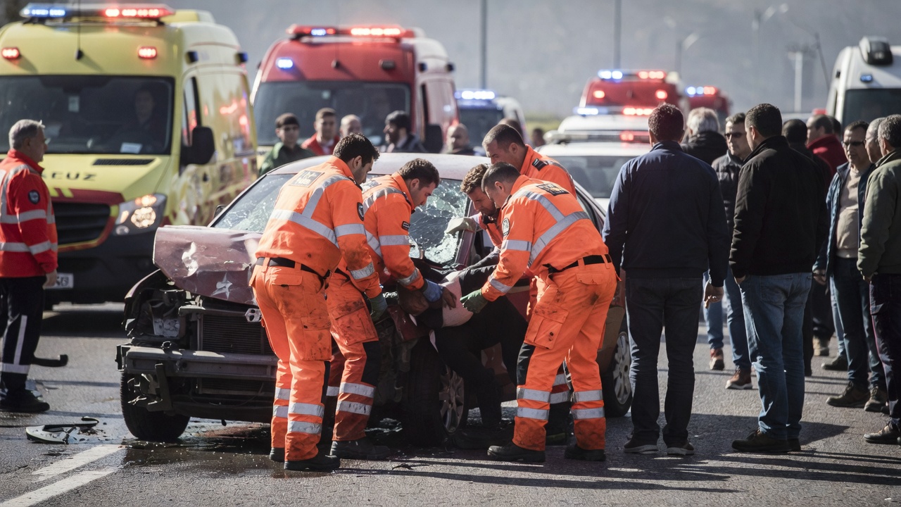 Unha persoa ferida tras un accidente en A Pastoriza obrigada a ser excarcerada en LU-122